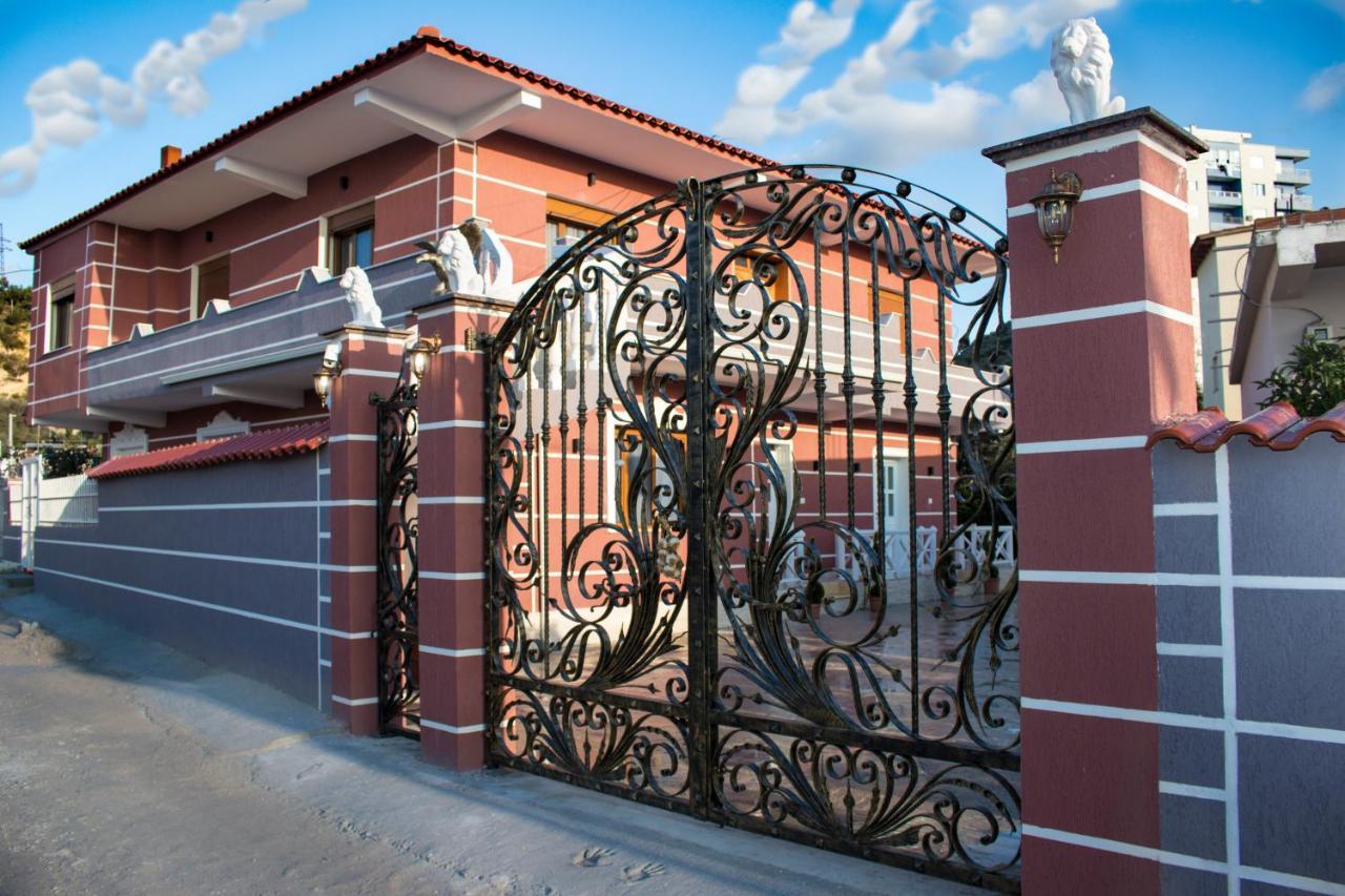 Appartement Vila Shehaj Luxury à Vlorë Extérieur photo