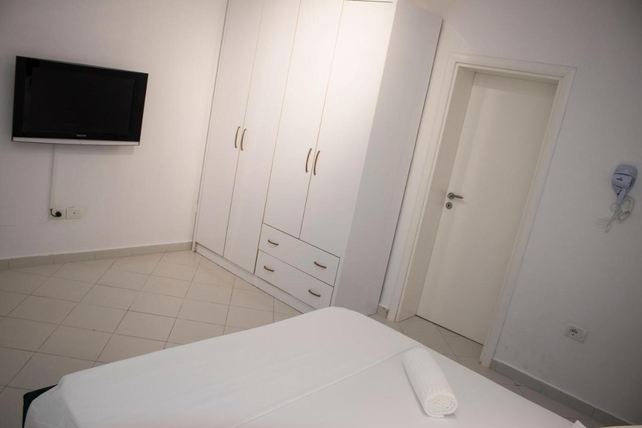 Appartement Vila Shehaj Luxury à Vlorë Extérieur photo