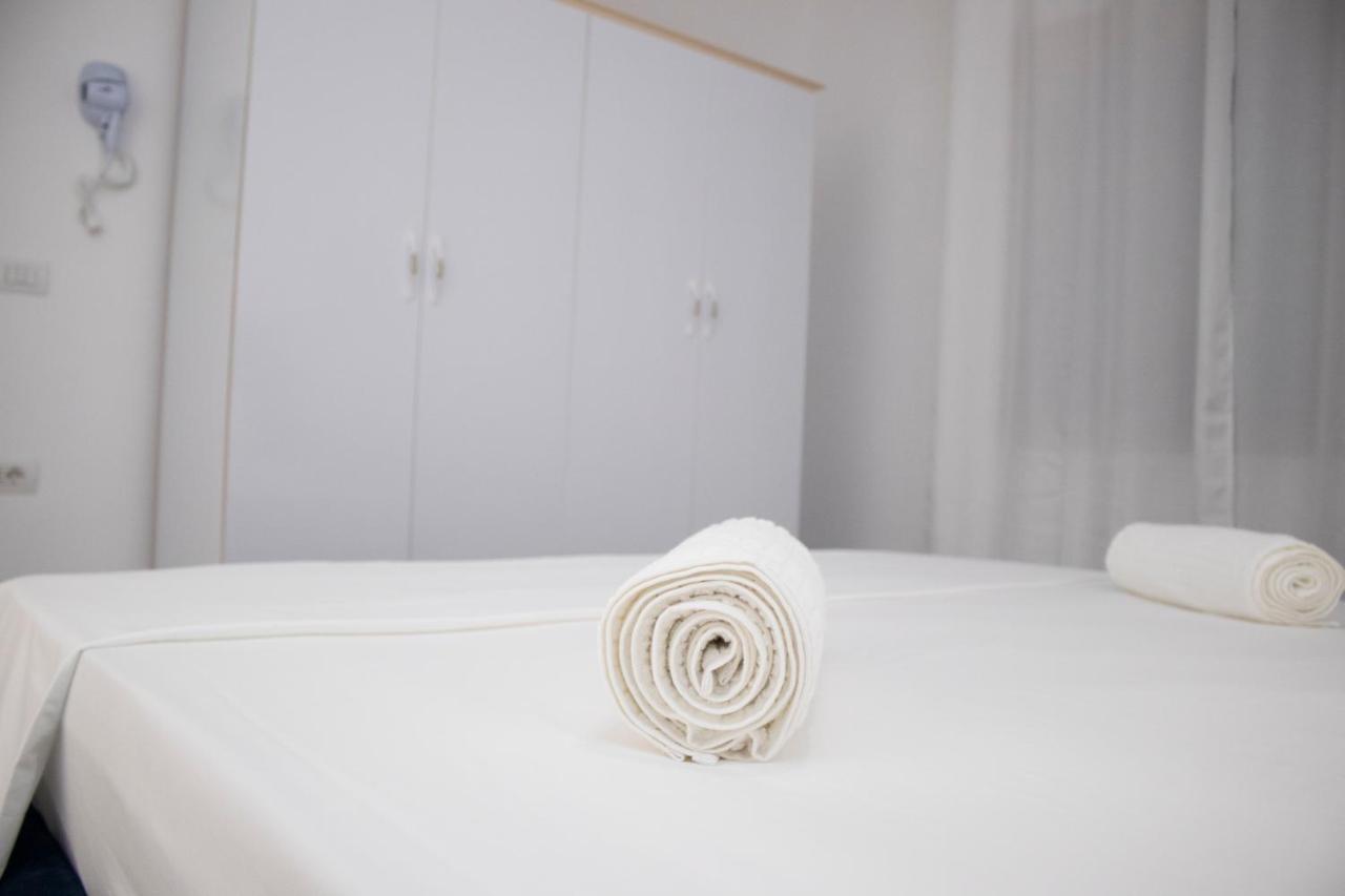 Appartement Vila Shehaj Luxury à Vlorë Extérieur photo