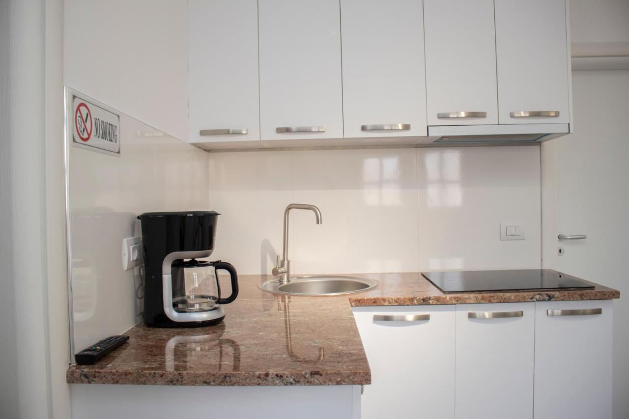 Appartement Vila Shehaj Luxury à Vlorë Extérieur photo