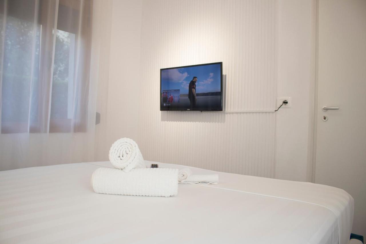 Appartement Vila Shehaj Luxury à Vlorë Extérieur photo