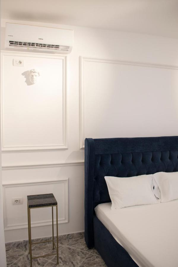 Appartement Vila Shehaj Luxury à Vlorë Extérieur photo